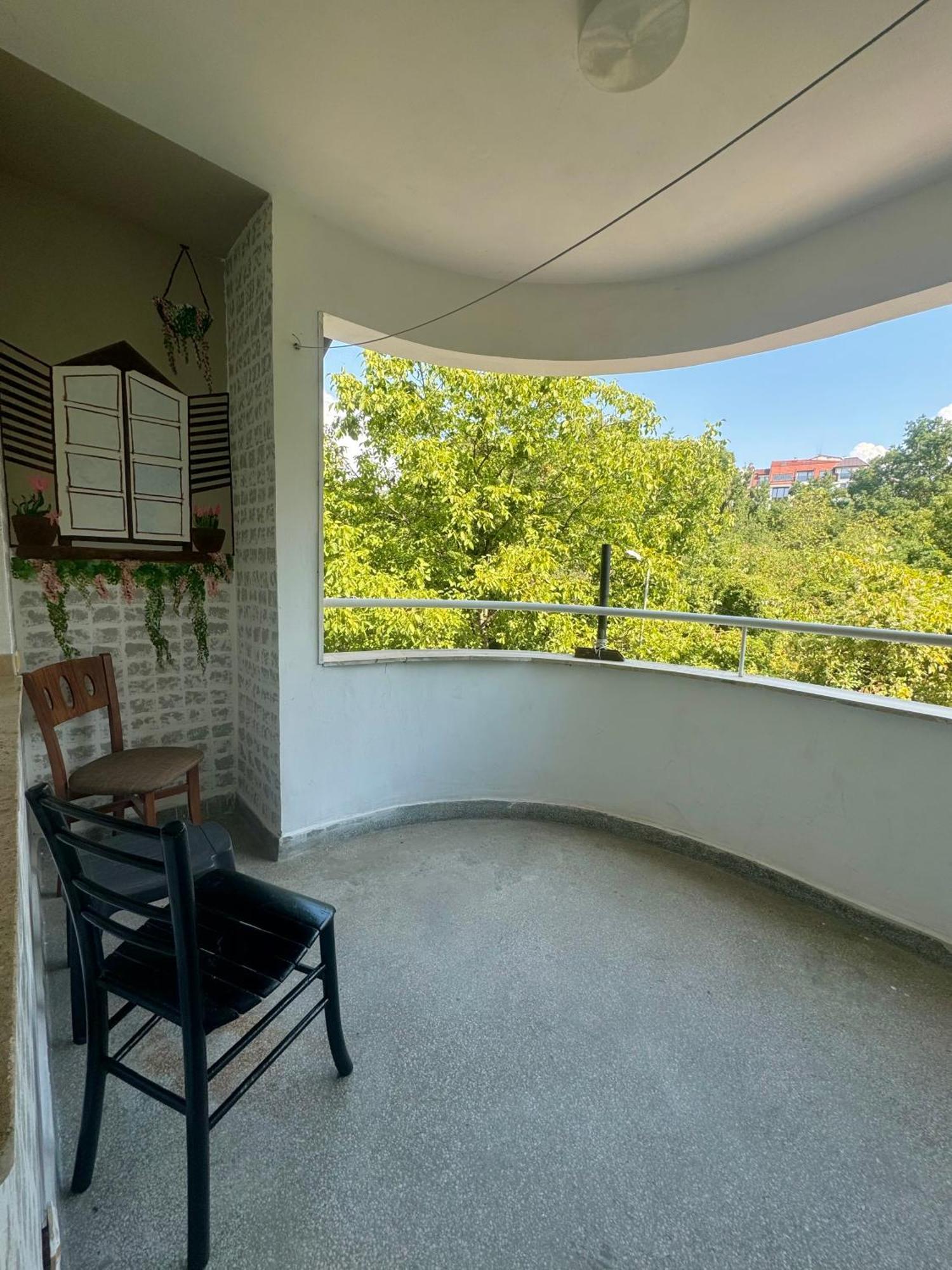 Spacious Apartment Next To South Park Просторен Апартамент До Южен Парк Top Location Sofia Exterior foto